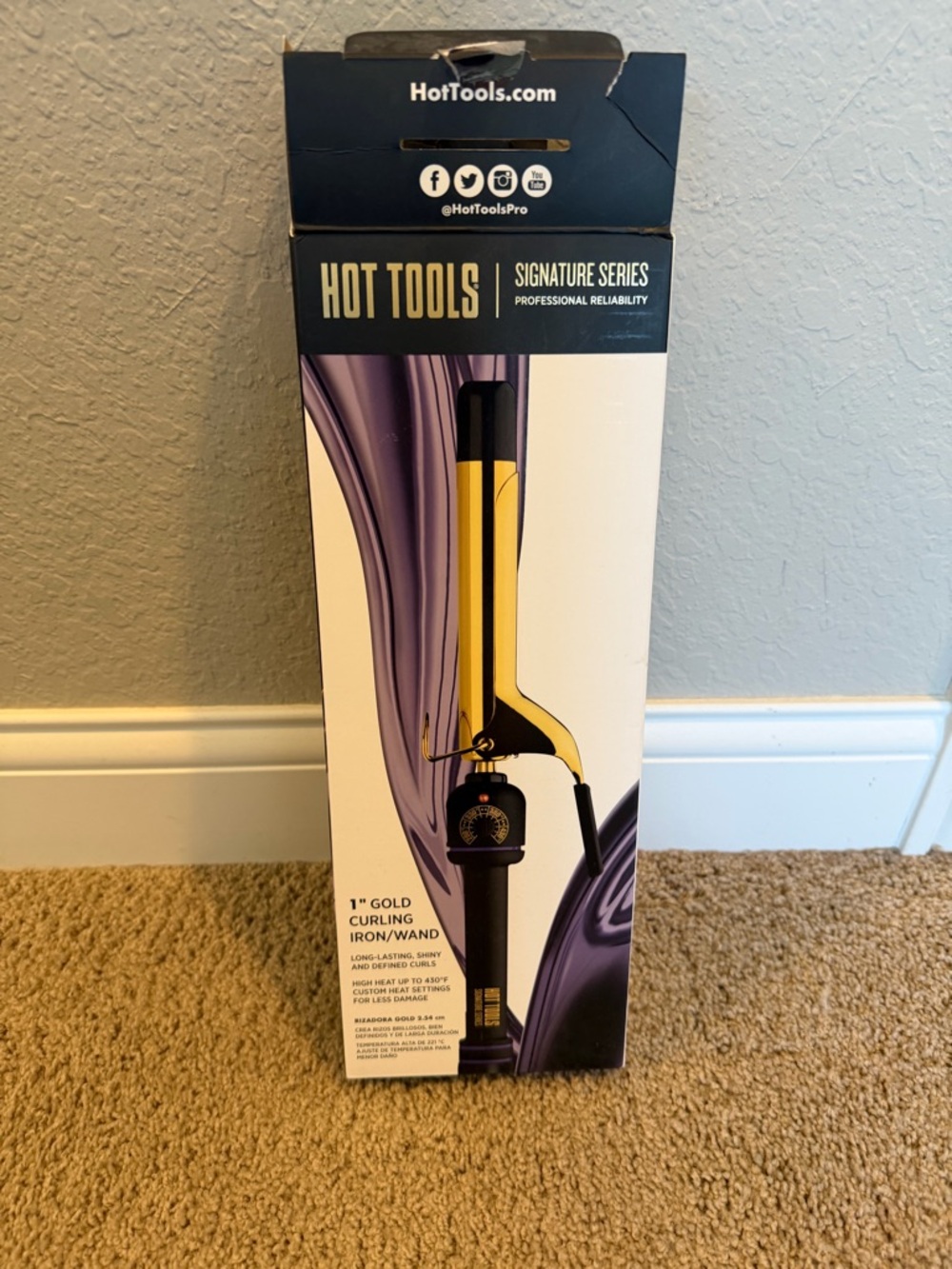Hot Tools Signature Series 1" Gold Curling Iron/Wand - Gold